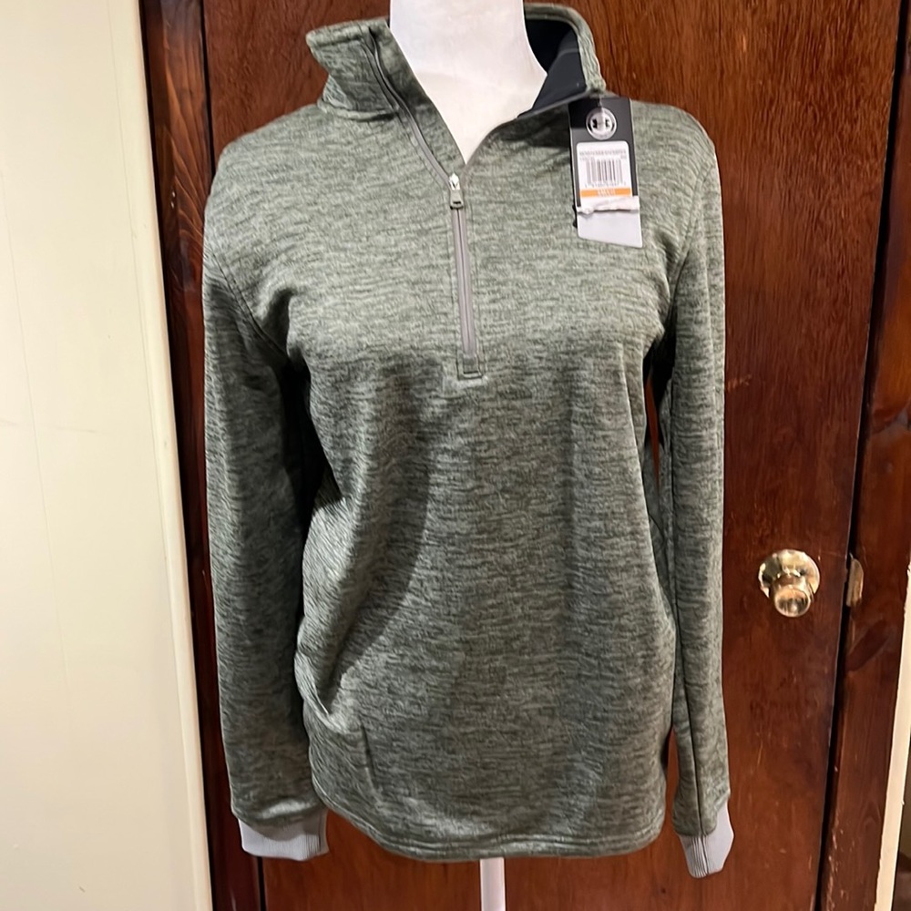 Under Armour sweatshirt